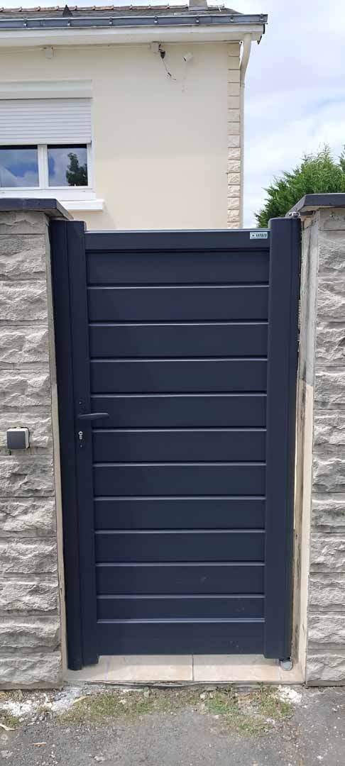 Remplacement de porte d’entrée Briollay